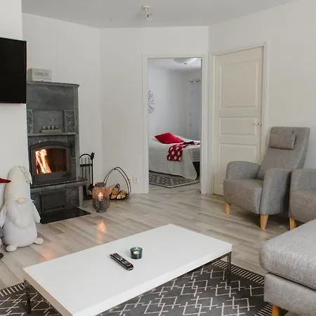 Paritalohuoneisto Laehellae Joulupukin Pajakylaeae Rovaniemi Exterior foto
