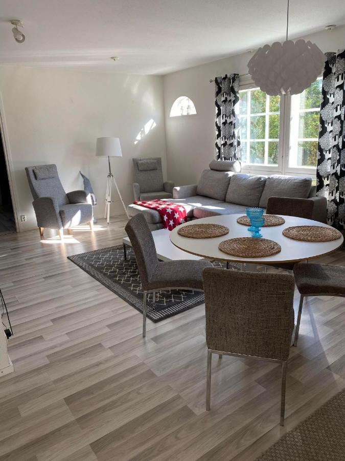 Paritalohuoneisto Laehellae Joulupukin Pajakylaeae Appartement Rovaniemi